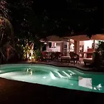 La Marine Piscine Chauffee Avec Piscine 5 Mn A Pied De La 别墅