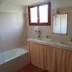 La Marine Piscine Chauffee Avec Piscine 5 Mn A Pied De La Solaro