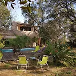 La Marine Piscine Chauffee Avec Piscine 5 Mn A Pied De La
